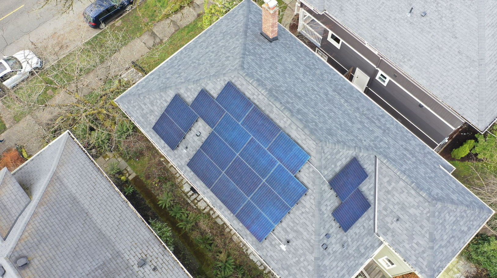 Capitol Hill Seattle roof and solar project with Malarkey Legacy shingles and Canadian Solar panels by Pinnacle Roofing